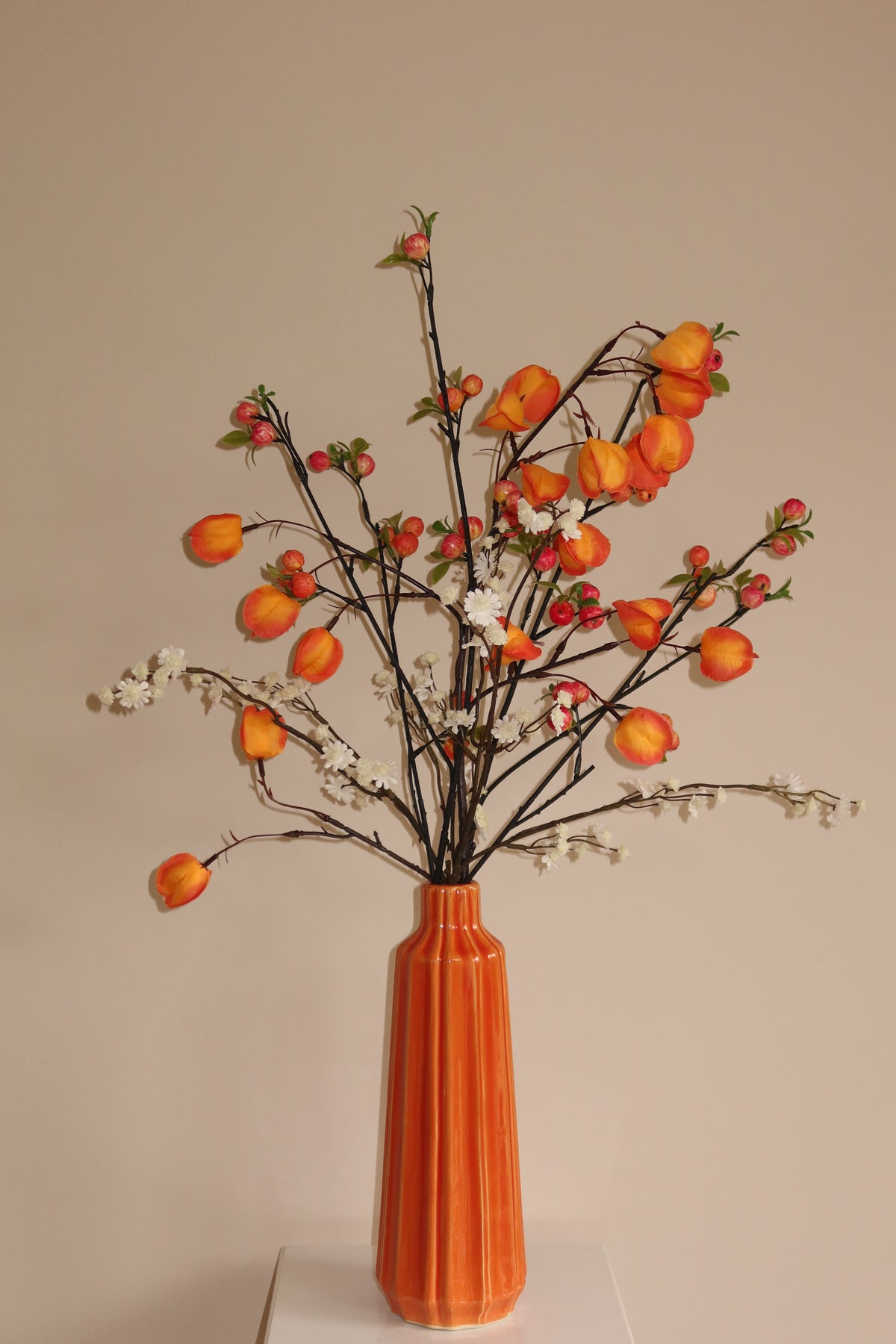 Vaas Louise, decoratieve vaas 29 cm, detailfoto - Bellore Interior